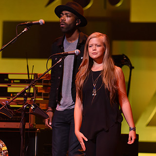 エスペランサ・ スポルディング Presents Emily's D+Evolution