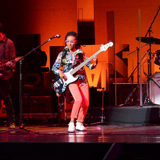 エスペランサ・ スポルディング Presents Emily's D+Evolution