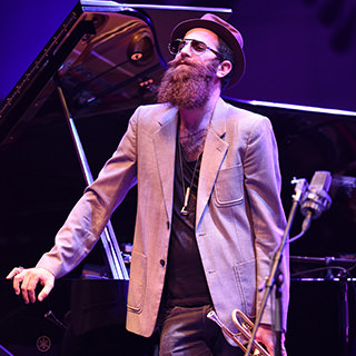 エリ・デジブリ・カルテット featuring アヴィシャイ・コーエン 	with Special Guest 山中千尋