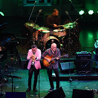 日野皓正 ＆ ラリー・カールトン SUPER BAND featuring 大西順子､ ジョン・パティトゥッチ､ カリーム・リギンズ